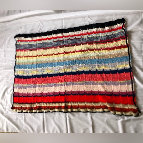 1970s Hand Knit Striped Blanket - Picture 8 of 11